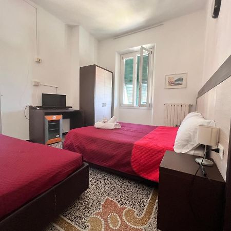 נולי Hotel Monique מראה חיצוני תמונה