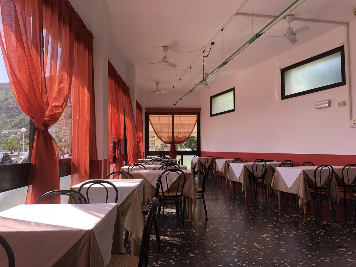 נולי Hotel Monique מראה חיצוני תמונה